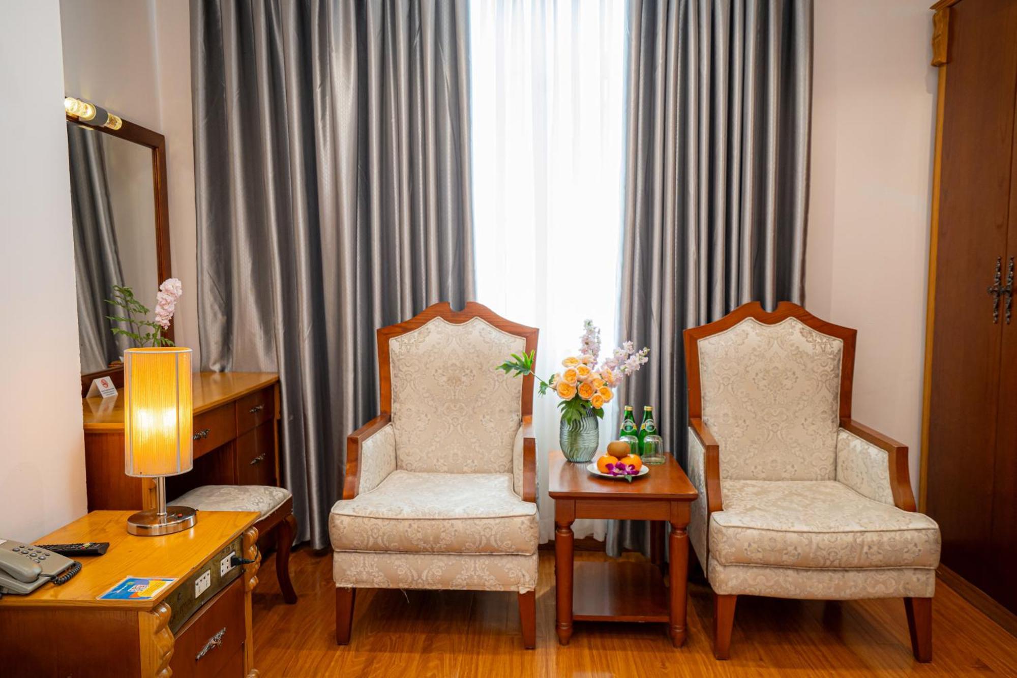 Cap Town Hotel Хошимин Экстерьер фото